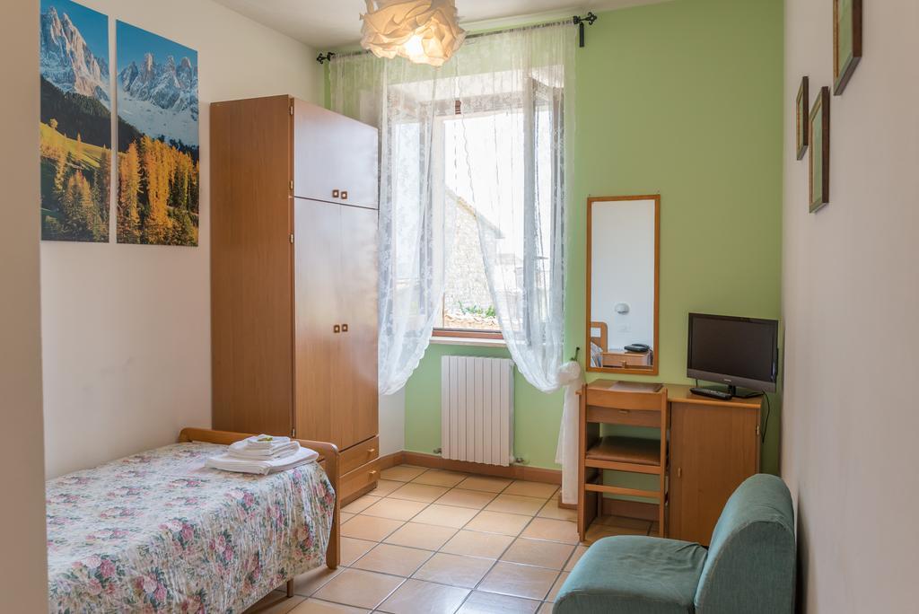 אסיסי Albergo Ancajani מראה חיצוני תמונה