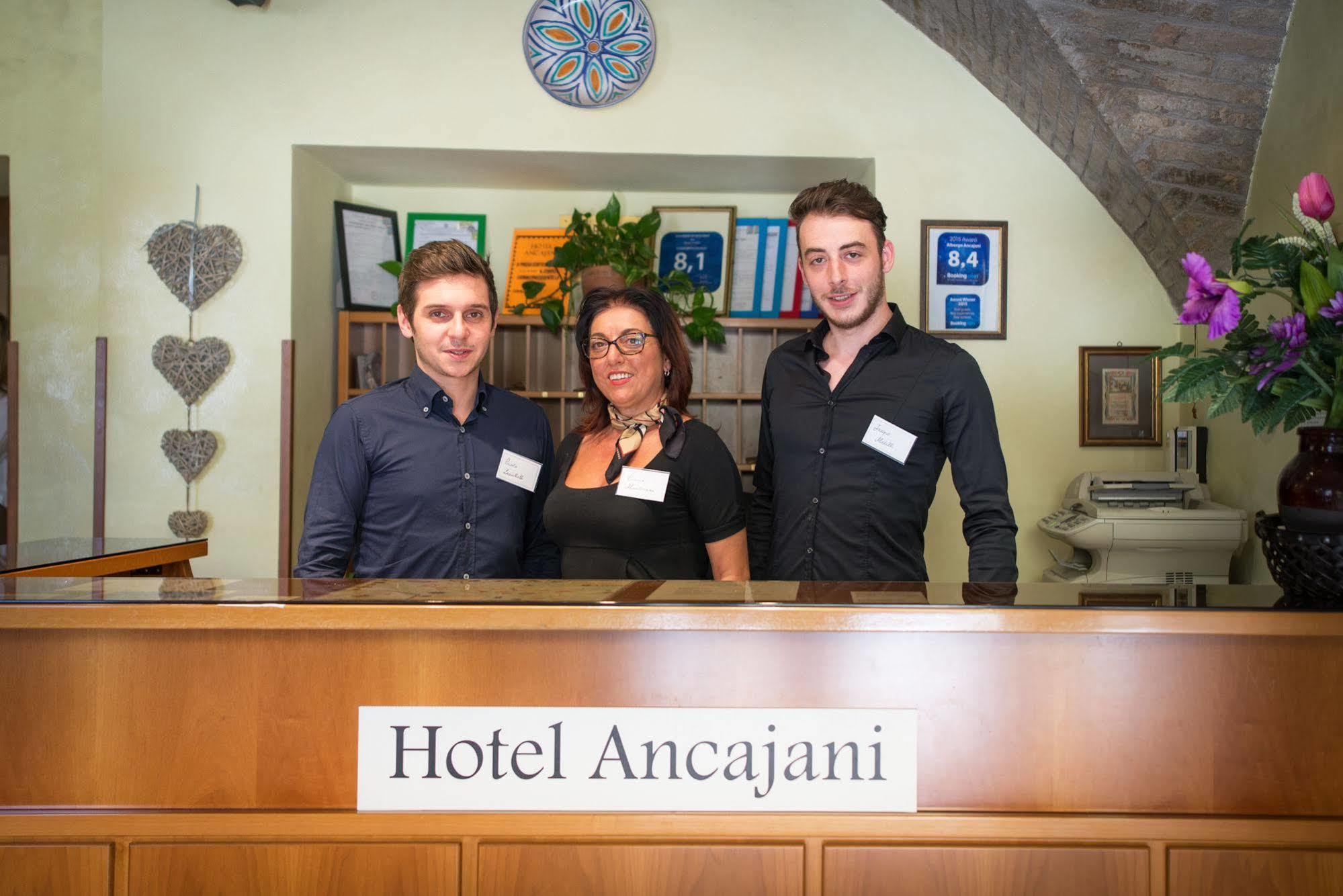 אסיסי Albergo Ancajani מראה חיצוני תמונה